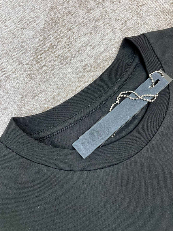 Amiri designer t-shirt full view