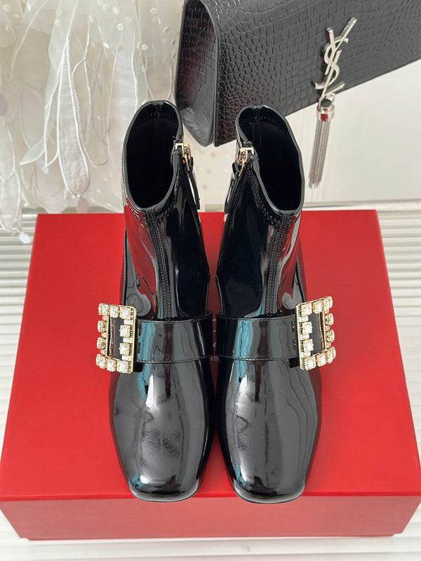 Close-up detail view of Roger Vivier luxury piece style No.102