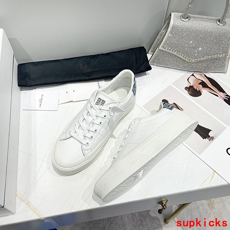 Givenchy shoes Style 087 - packaging and accessories