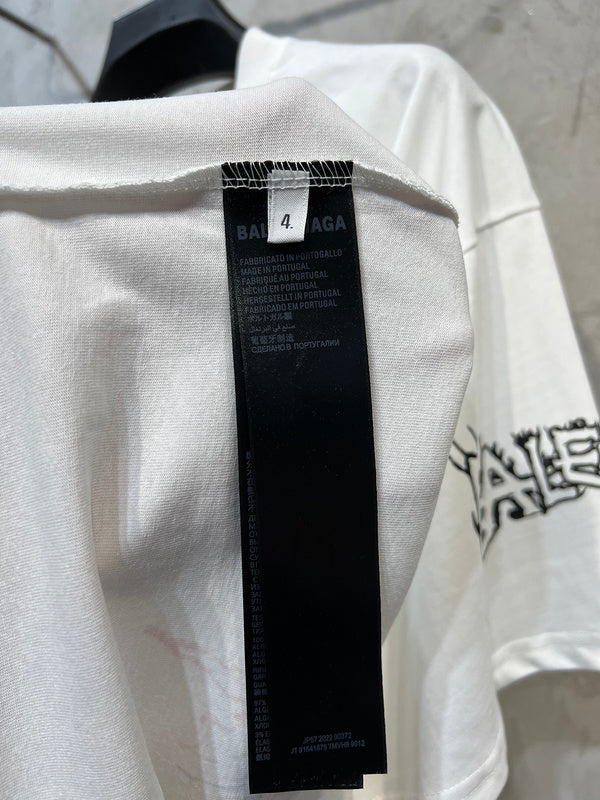 Front view of Balenciaga luxury piece style No.101