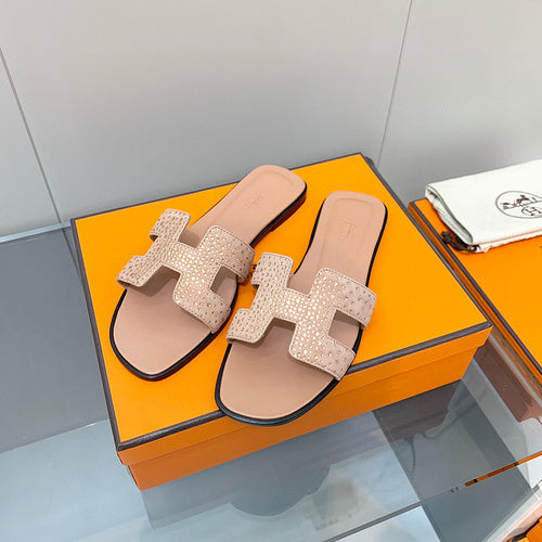 Hermes sandals Style 191 - texture and material detail