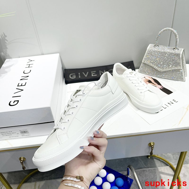 Givenchy shoes Style 046 - angled studio shot