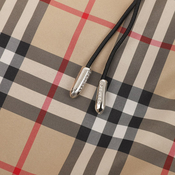 Three-quarter angle view of Burberry luxury piece style No.462