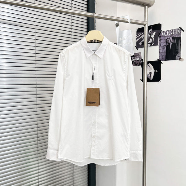 Side profile view of Burberry luxury piece style No.060