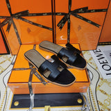 Hermès Grey Gladiator Sandals - Heel Detail View
