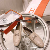 Hermes shoes Style 261 - back heel detail (alternate angle)