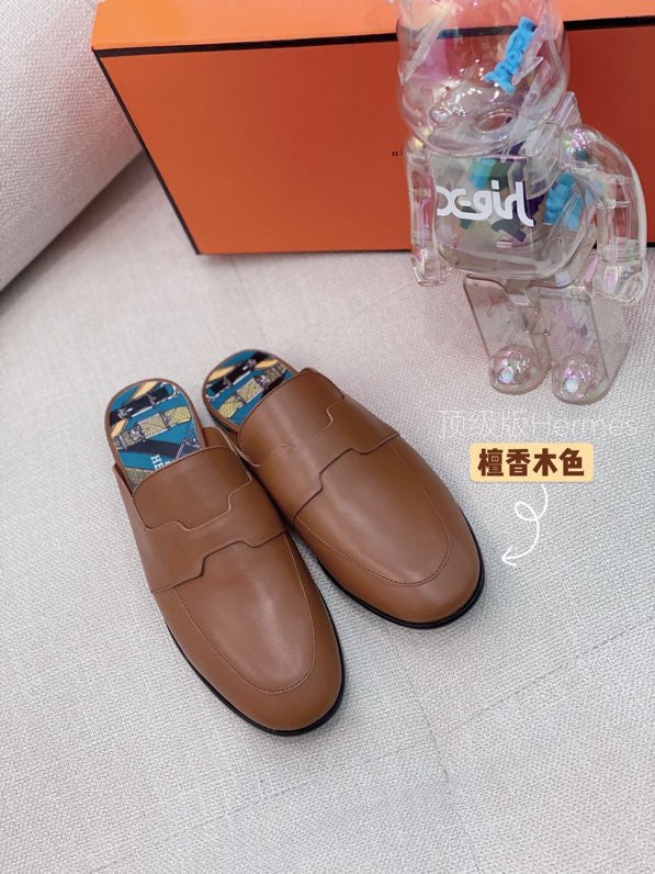 Hermès Tan Ankle Boots - Detail Shot of Craftsmanship