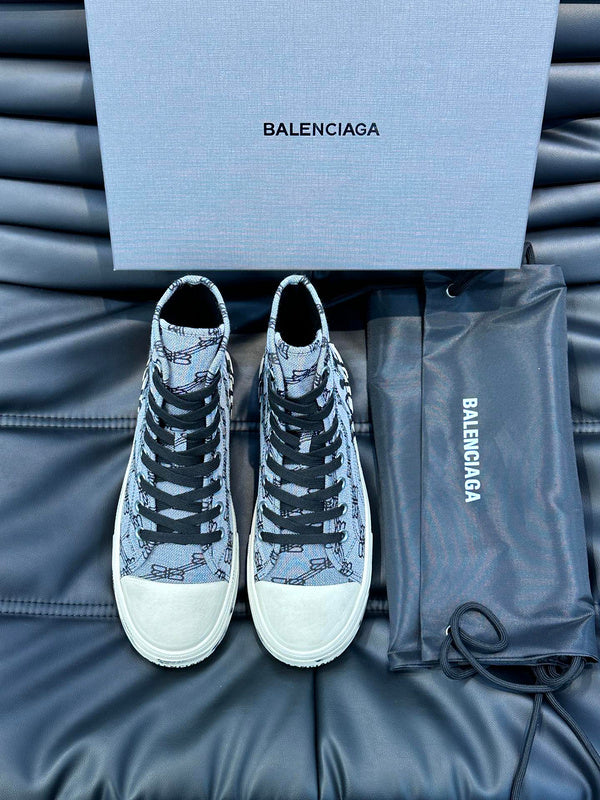 Balenciaga shoes Style 079 - packaging and accessories