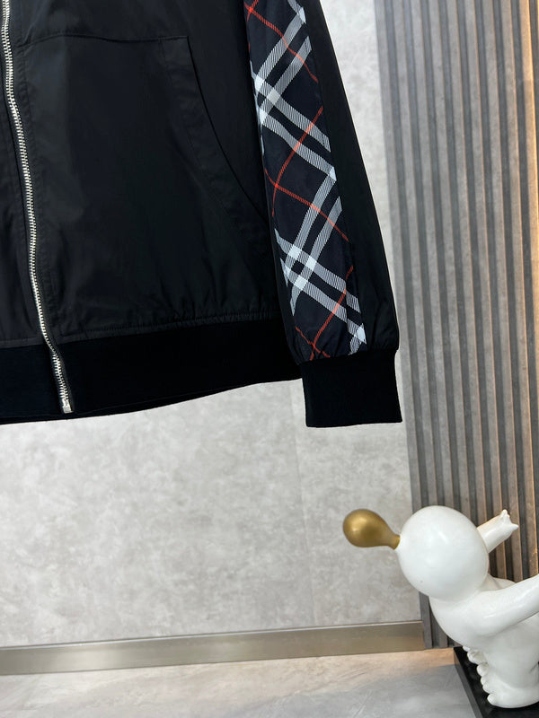 Styling view of Burberry luxury piece style No.335