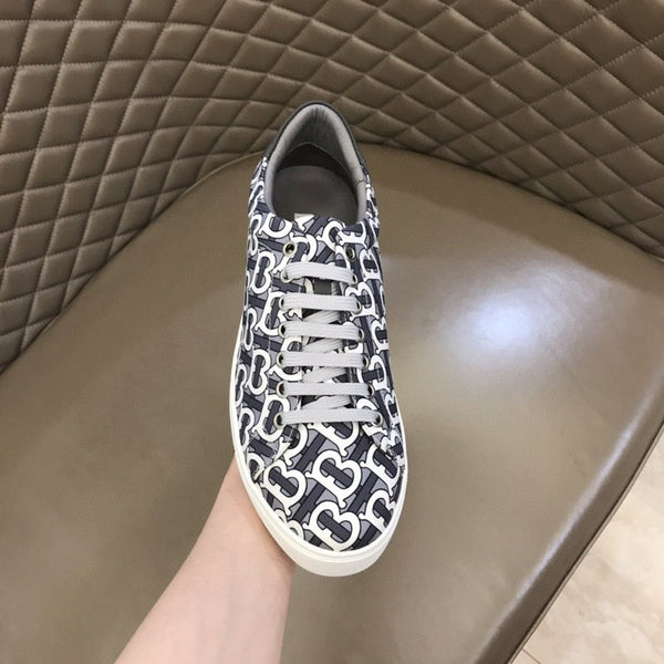 Burberry shoes Style 253 - sole and craftsmanship detail