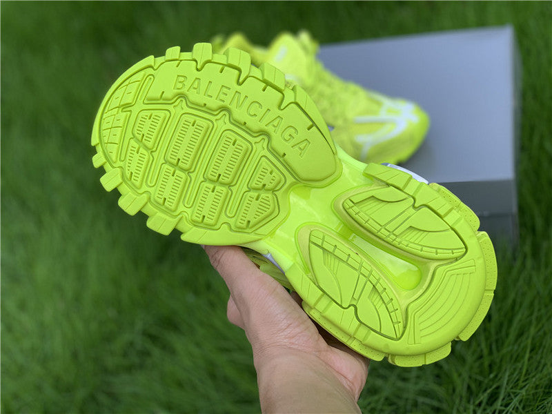 Balenciaga shoes Style 305 - logo and branding close-up