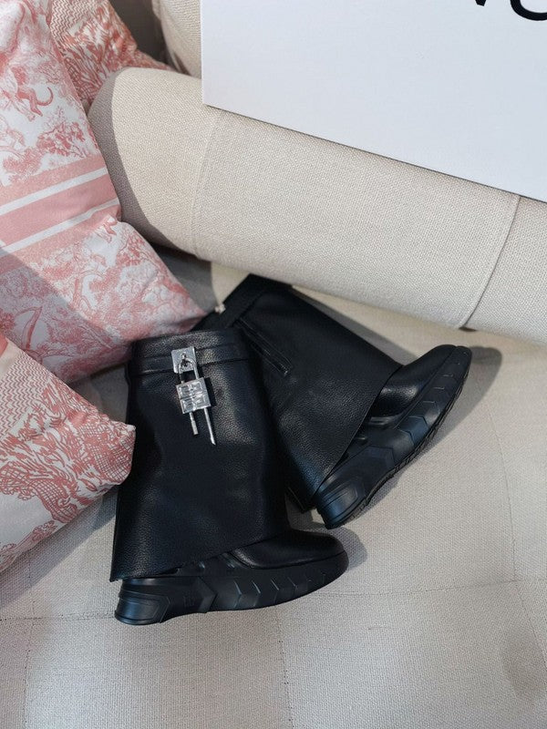 Givenchy shoes Style 172 - top view showing design