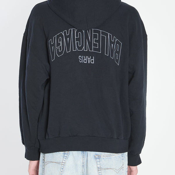 Close-up of Balenciaga jerseys & knitwear hardware and fine stitching