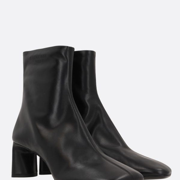 Balenciaga Shoes- BALENCIAGA Elegant Leather Flat Shoes for Women Comfortable Everyday Designer Shoes