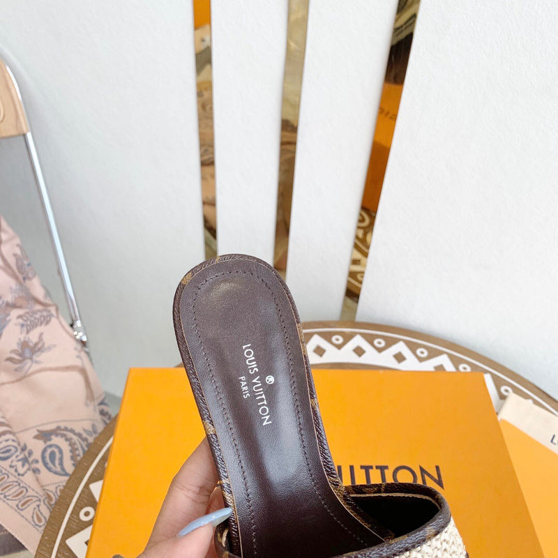 Louis Vuitton shoes Style 343 - sole and craftsmanship detail