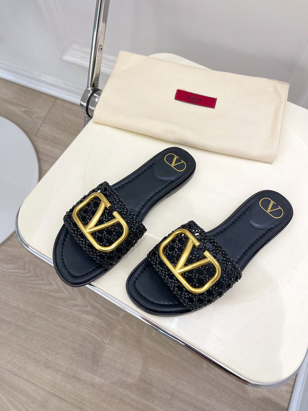 Three-quarter angle view of Valentino Garavani luxury piece style No.250