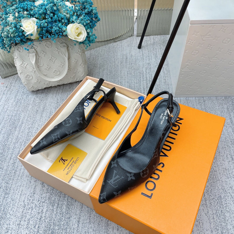 Louis Vuitton shoes Style 409 - close-up of bold signature style
