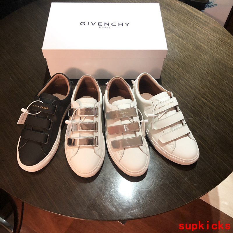 Givenchy shoes Style 080 - logo and branding close-up