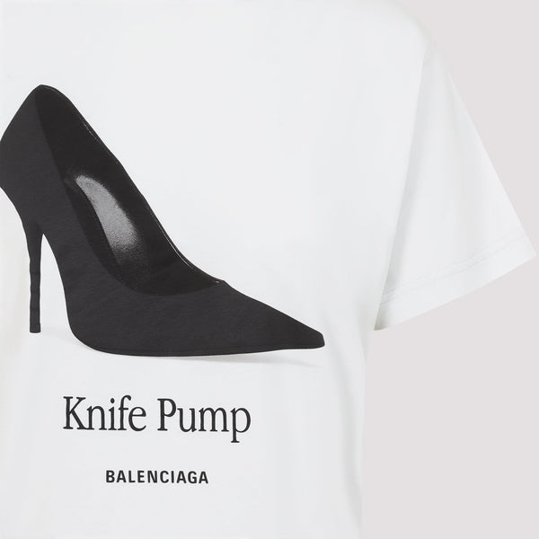 Close-up of Balenciaga t-shirts & tops hardware and fine stitching