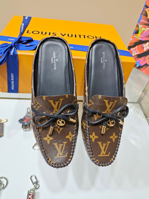 Louis Vuitton Tan Pointed-Toe Flats - Heel Detail View