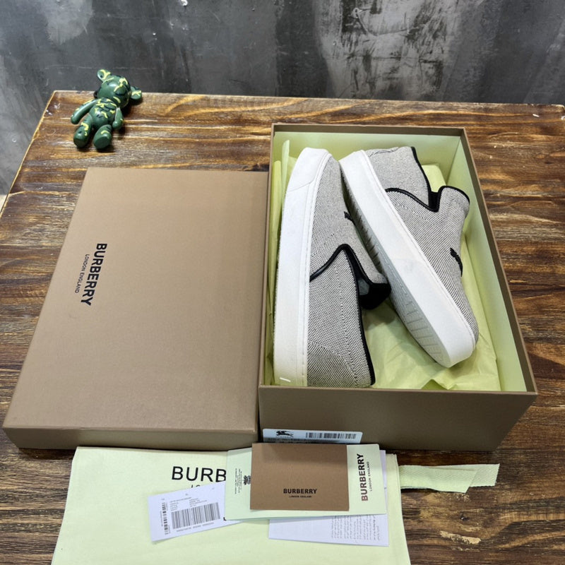 Burberry shoes Style 324 - angled studio shot