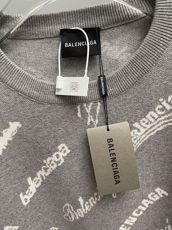 Three-quarter angle view of Balenciaga luxury piece style No.141