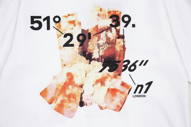 Three-quarter angle view of Burberry luxury piece style No.305