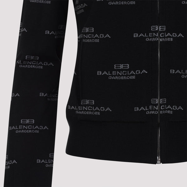 Close-up of Balenciaga jerseys & knitwear hardware and fine stitching