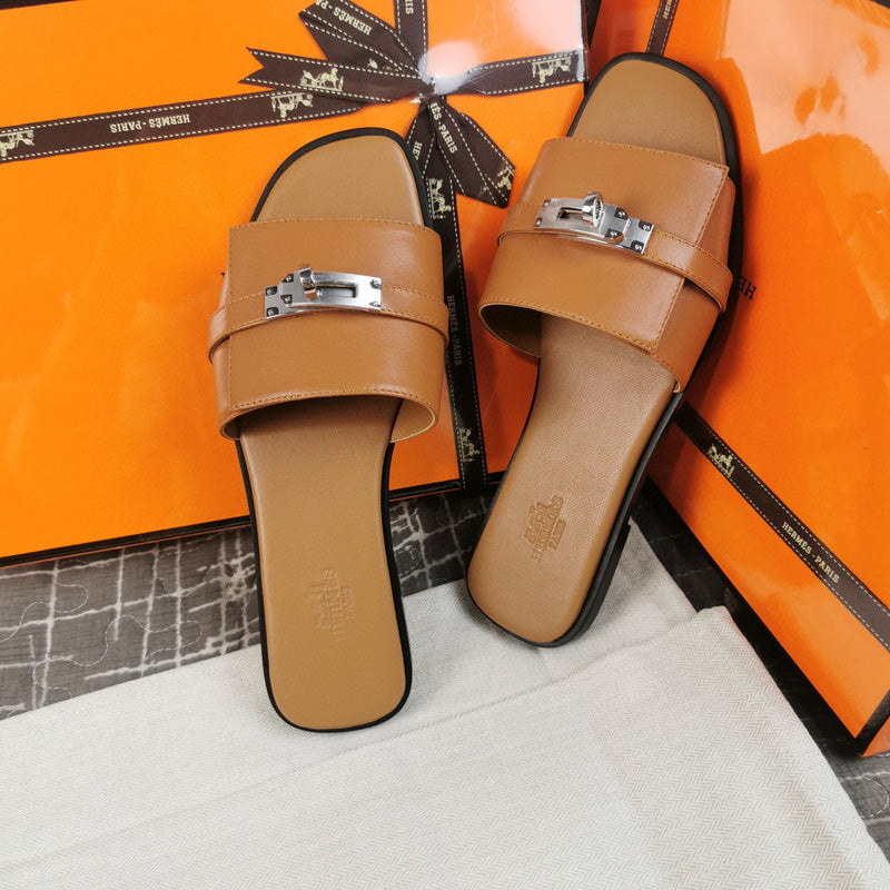 Hermès Black Block Heel Sandals - Detail Shot of Craftsmanship