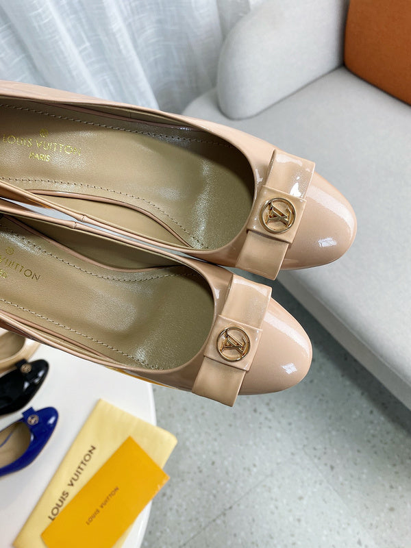 Louis Vuitton shoes Style 186 - packaging and accessories