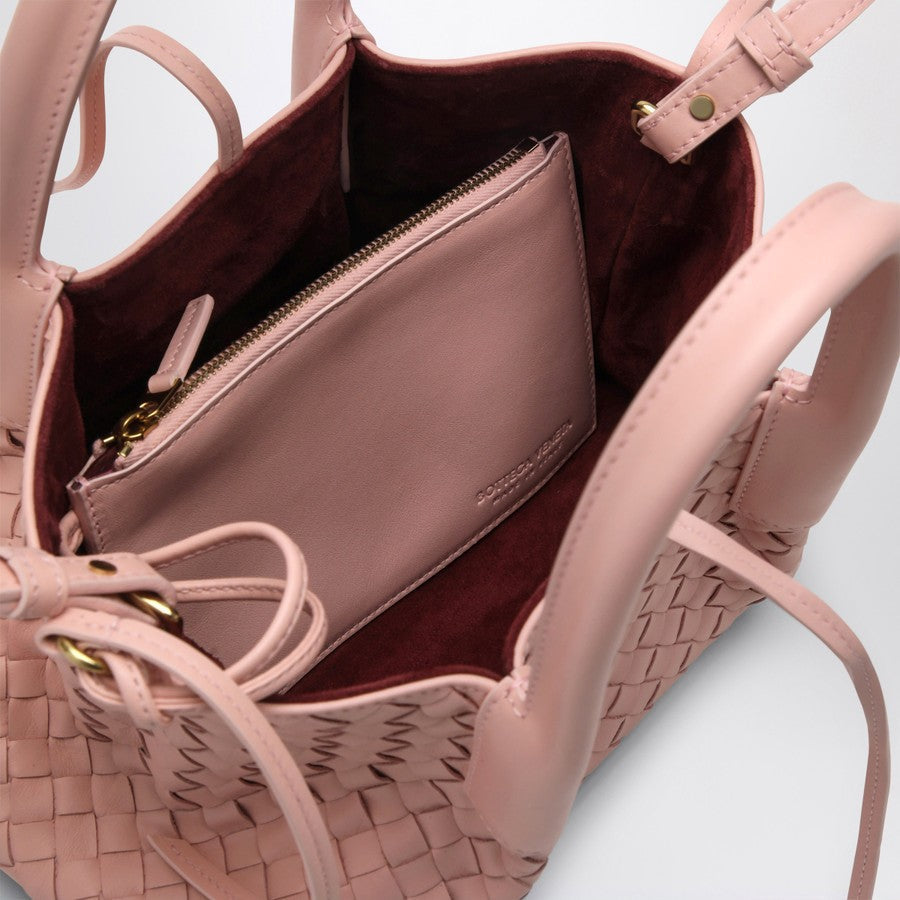 Close-up of Bottega Veneta shoulder bags hardware and fine stitching