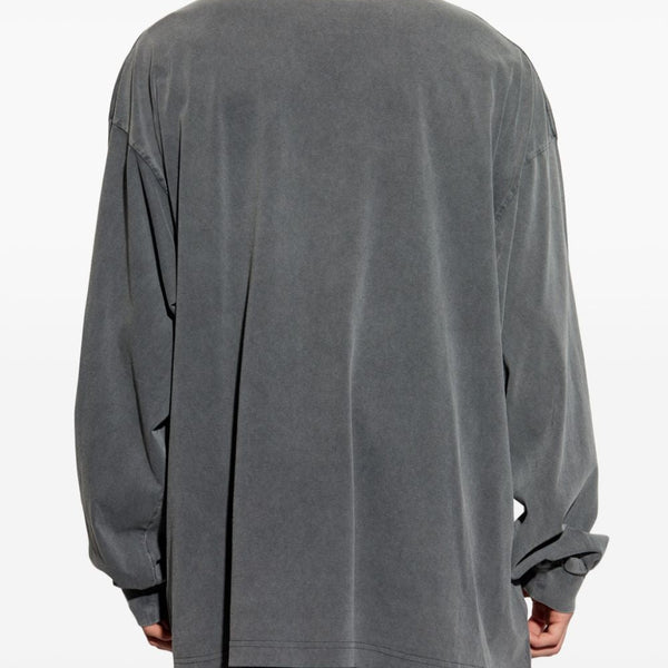 Close-up of Balenciaga t-shirts & tops hardware and fine stitching