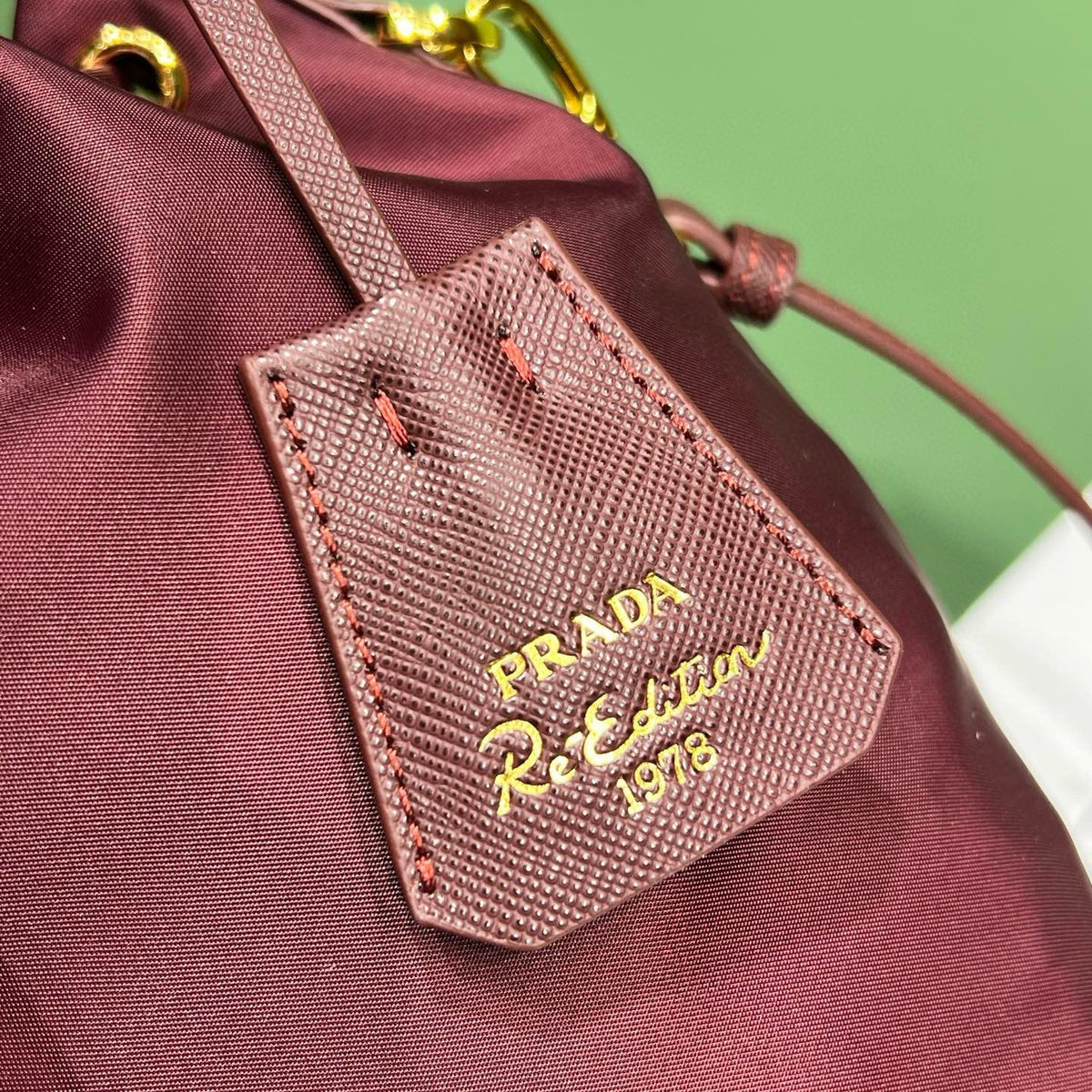 Wallets? Pd Re-edition 1978 Bucket Bag Elegant Everyday Leather Wallet