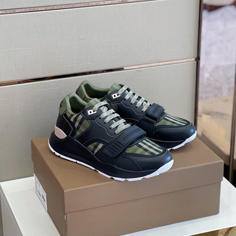 Burberry shoes Style 173 - packaging and accessories