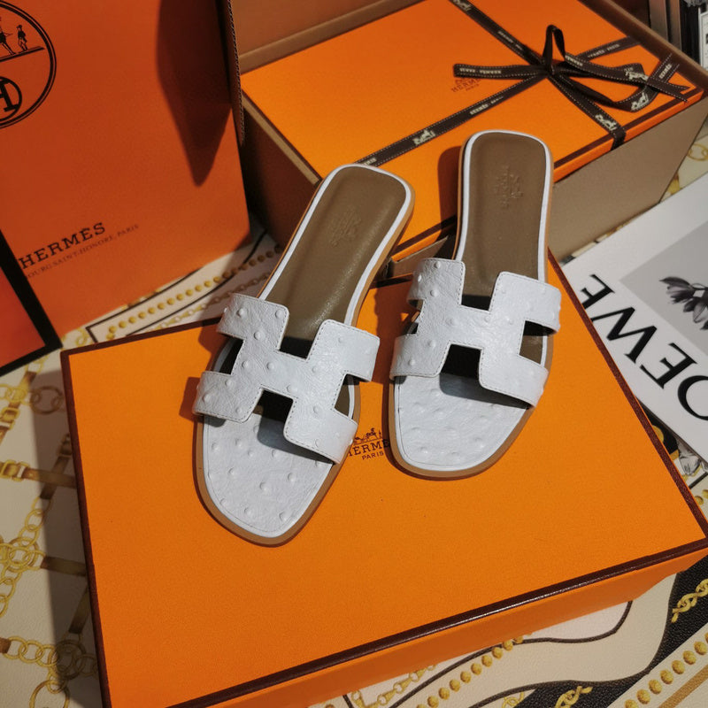 Hermes sandals Style 123 - sole and craftsmanship detail
