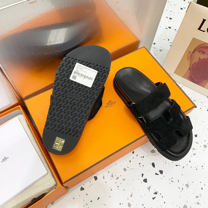 Hermes sandals Style 164 - logo and branding close-up