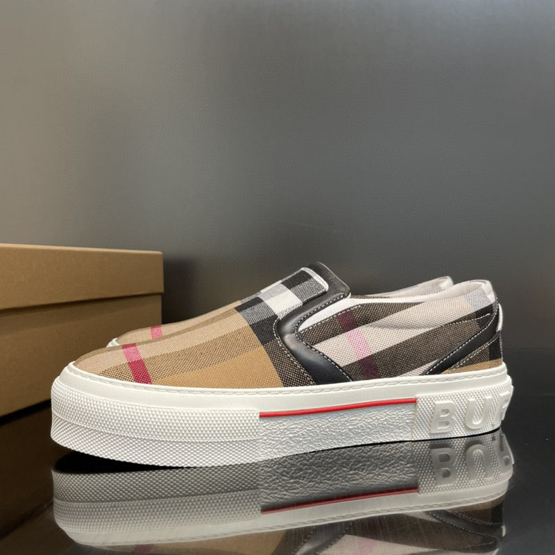 Burberry Grey Low-Top Sneakers - Lifestyle Styling Shot