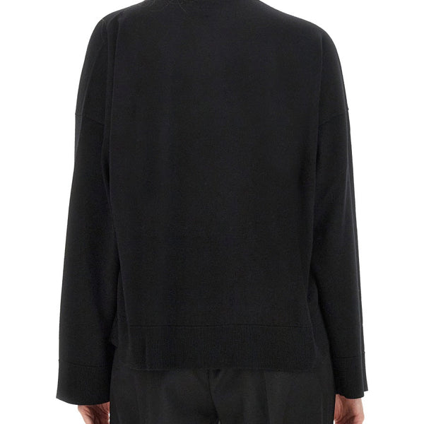 Bottega Veneta premium sweaters & pullovers detail and craftsmanship close-up