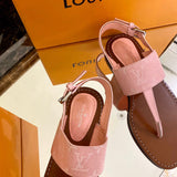Three-quarter angle view of Louis Vuitton luxury piece style No.103
