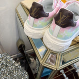 Texture and finish detail of Louis Vuitton luxury piece style No.100