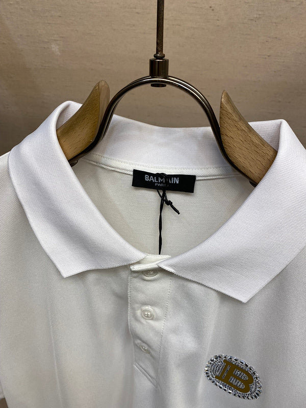 Three-quarter angle view of Balmain luxury piece style No.042