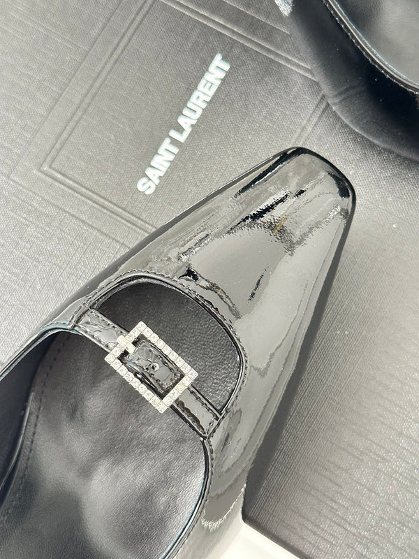 Full silhouette view of Saint Laurent luxury piece style No.057