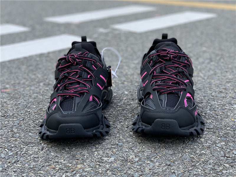 Balenciaga shoes Style 393 - close-up of luxury comfort fit