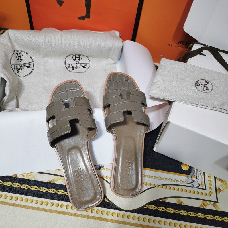 Hermes sandals Style 110 - packaging and accessories