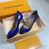 Styling view of Louis Vuitton luxury piece style No.165