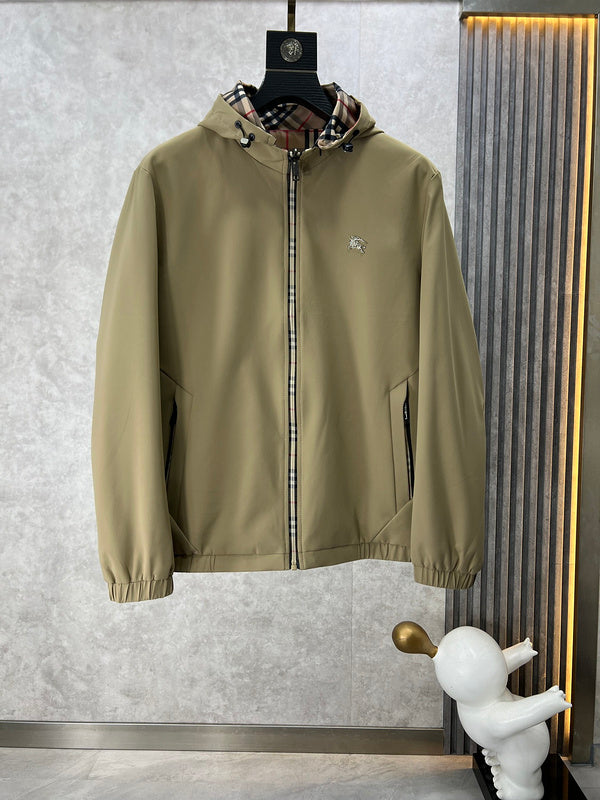 Back view of Burberry luxury piece style No.353
