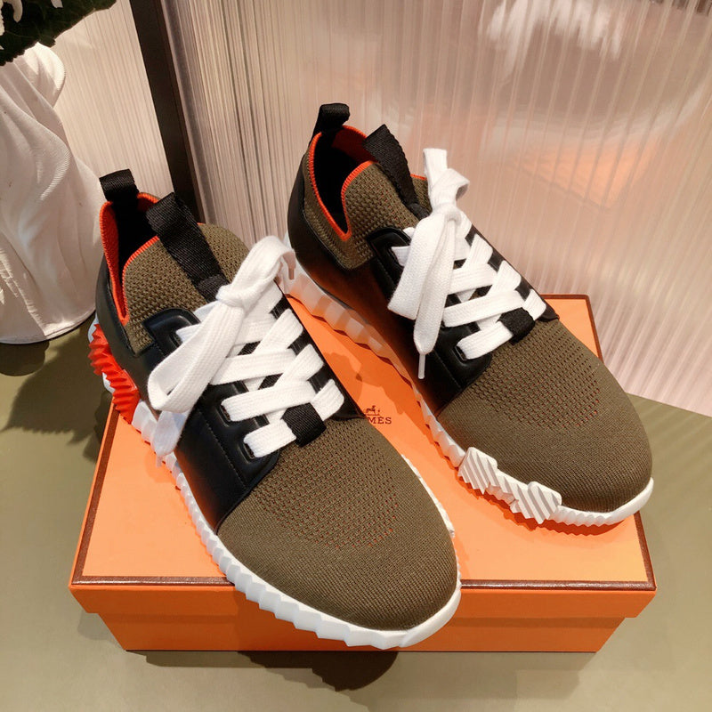 Hermes shoes Style 349 - true-to-life color detail (additional angle)