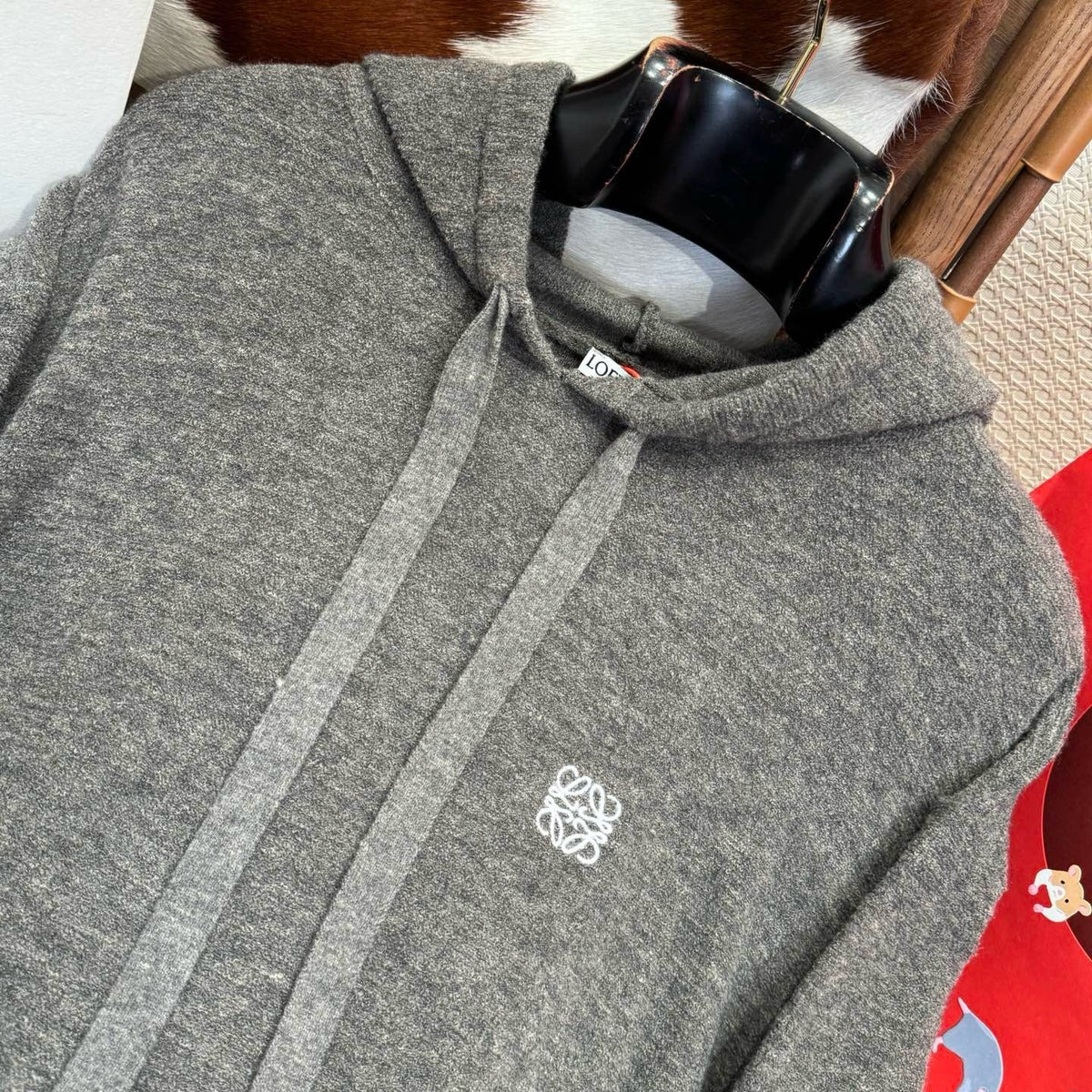 Hoodies? Loew Hoodie Comfortable Luxury Streetwear Hoodie