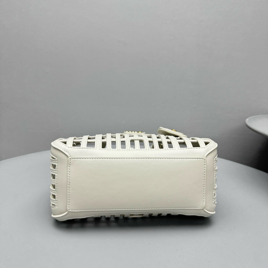 Bags- Miu M Leather Basket Bag Elegant Everyday Designer Handbag