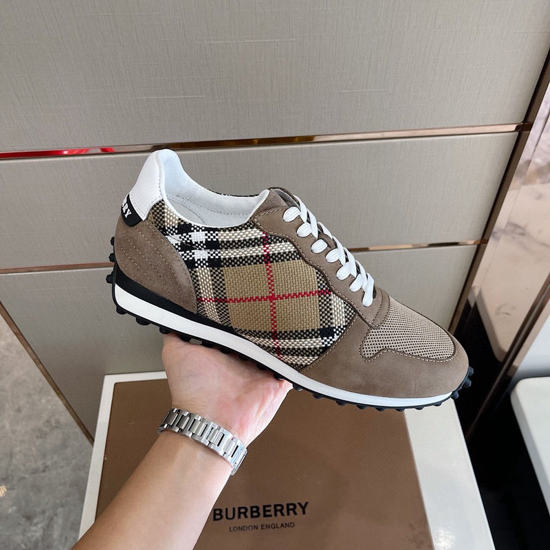 Burberry shoes Style 218 - back heel detail